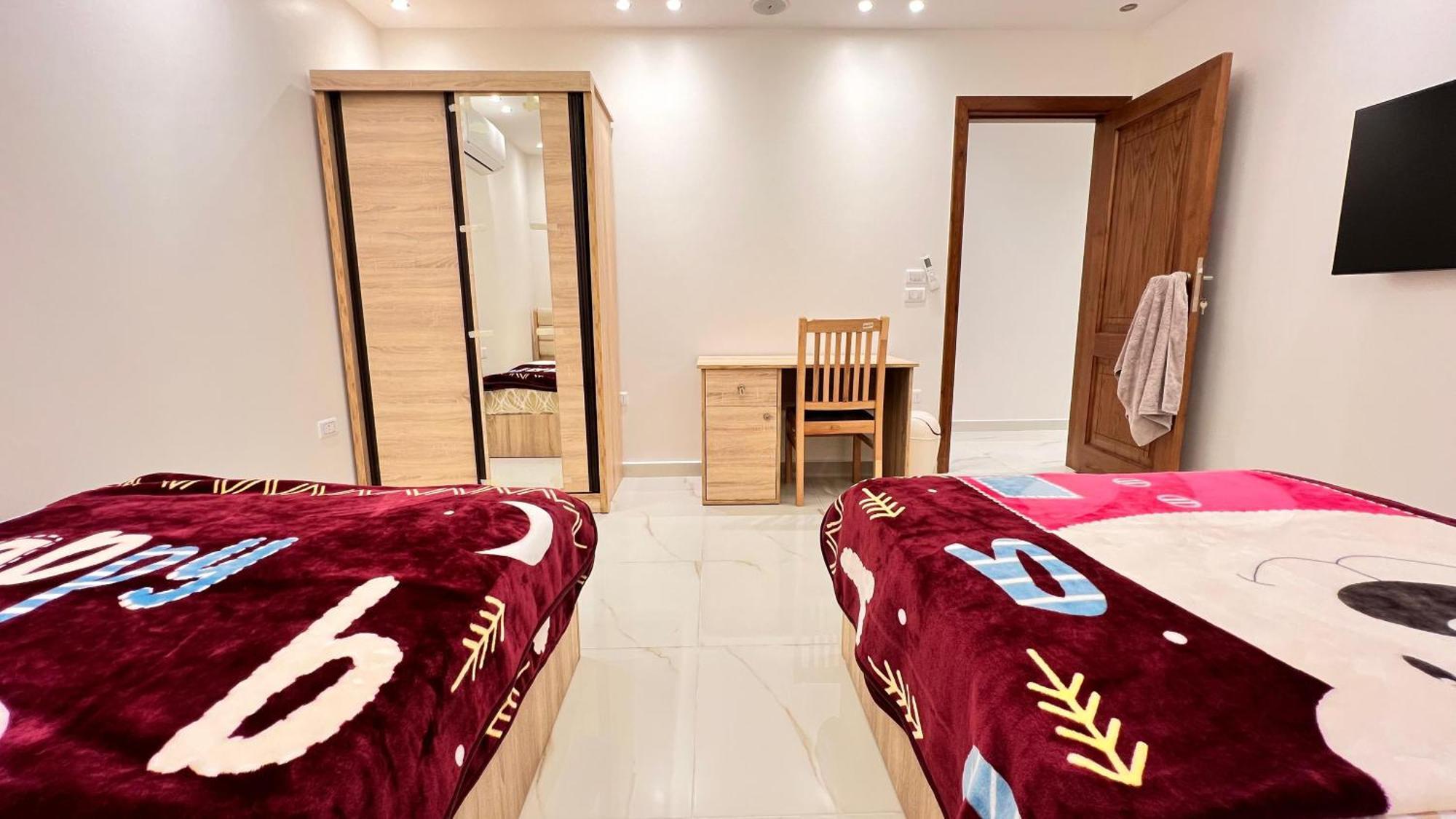 Apartment Furnished *